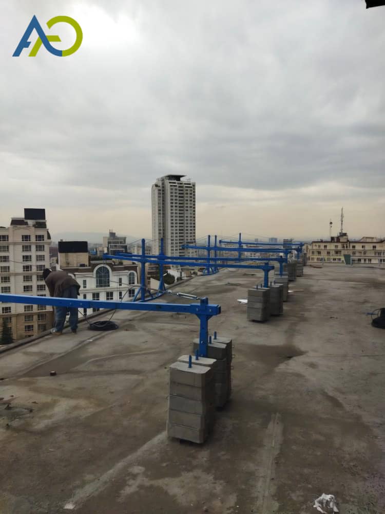 نحوه چیدمان صحیح وزنه‌های تعادل چدنی روی سازه نگهدارنده کلایمر در پشت بام