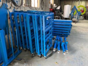 نمای کلی انبار کلایمر و بالابر نما در کرج با مدل‌های متنوع