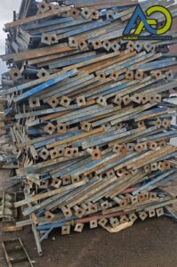 بارگیری عمده جک های سقفی صلیبی از انبار زنجان