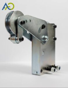 إيقاف العمل في المنصة المعلّقة للواجهات أثناء الرياح الشديدة لضمان السلامة