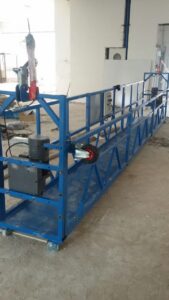 مخطط مقارنة يوضح سرعة الإنجاز باستخدام المنصة المعلقة للواجهات مقارنة بالسقالات