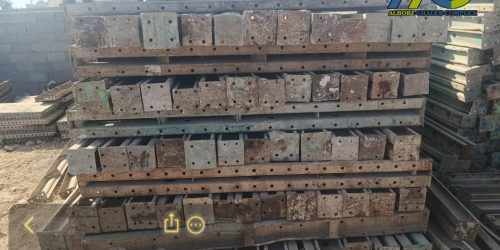 نمای نزدیک از کیفیت و سلامت یک شاخه سولجر قالب بندی دست دوم